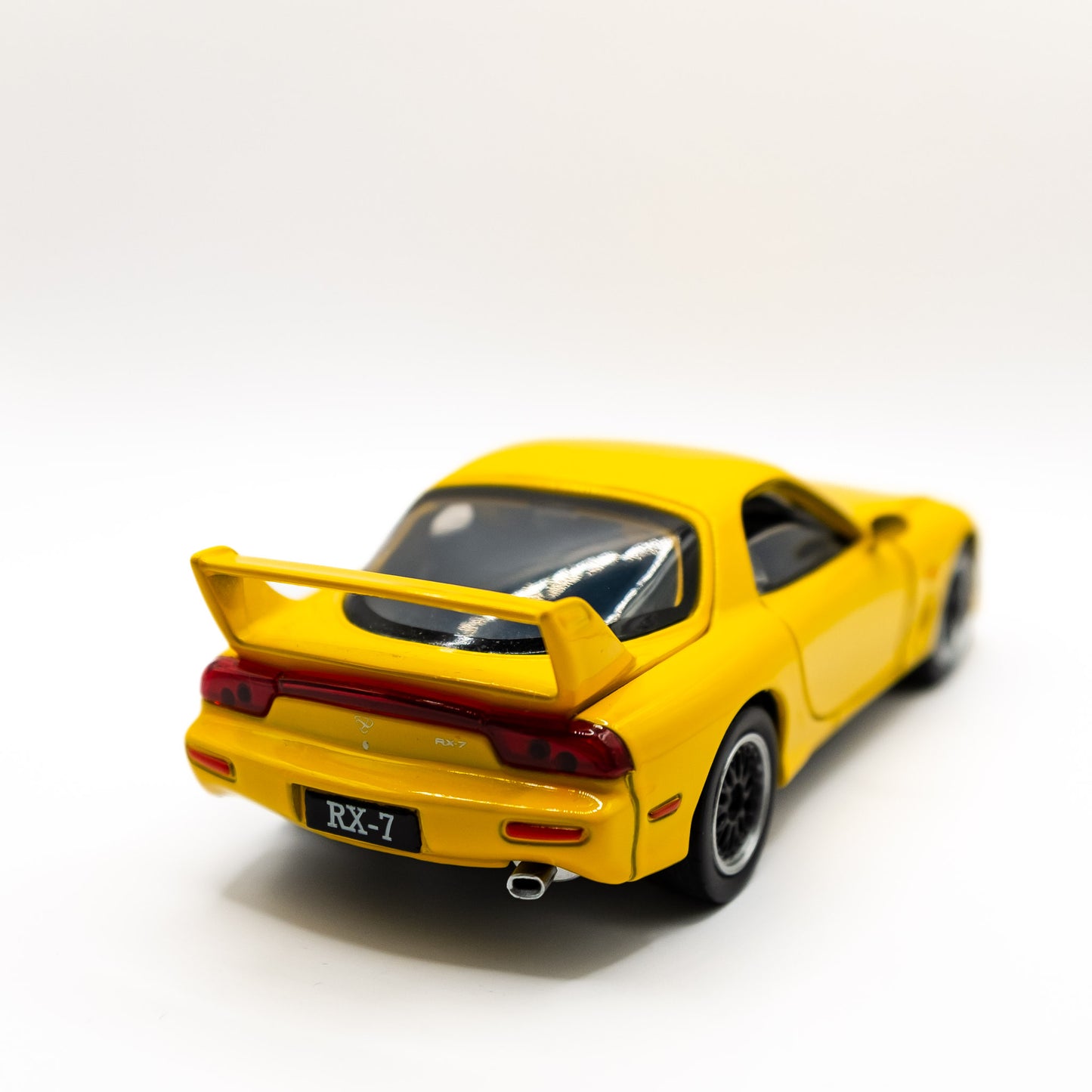 1/32 Scale Yellow Mazda FD RX7